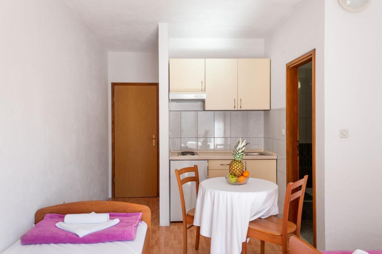 Niko Apartments Drvenik  Kültér fotó