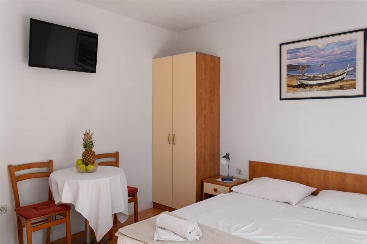 Niko Apartments Drvenik  Kültér fotó